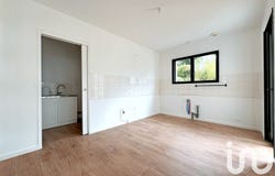 Laval, Pays de la Loire 53000