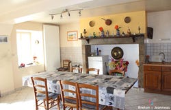 Ernée, Pays-de-la-Loire 53500