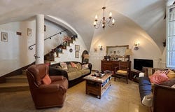 Lauris, Provence-Alpes-Côte d'Azur 84360