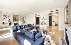 Paris, Île-de-France 75008