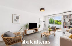 535 Avenue de Bagatelle, Aix-en-Provence, Provence-Alpes-Côte d'Azur 13090
