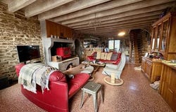 Auxy, Bourgogne 71400
