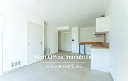 ISTRES, Provence-Alpes-Côte d'Azur 13800