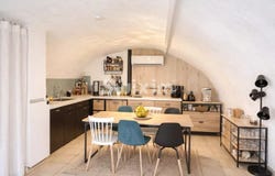 Saint-Paul-Trois-Châteaux, Rhône-Alpes 26130