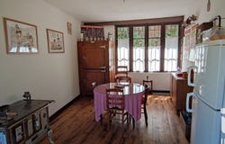 Saint-Nectaire, Auvergne-Rhône-Alpes 63710