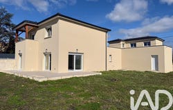 Félines, Auvergne-Rhône-Alpes 07340