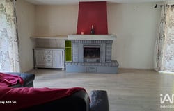 CHÂTEAUNEUF-LES-BAINS, Auvergne-Rhône-Alpes 63390