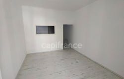 NIMES, Languedoc-Roussillon 30000