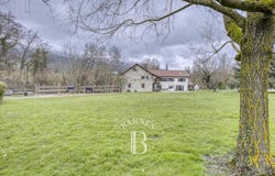Saint-Genis-Pouilly, Auvergne-Rhône-Alpes 01630