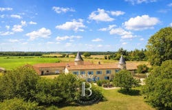 Civray, Poitou-Charentes 86400