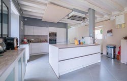 Changé, Pays de la Loire 72560