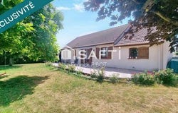 Savigny-En-Terre-Plaine, Bourgogne 89420