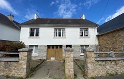 Guingamp, Brittany 22200