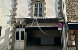 VANNES, Brittany 56000
