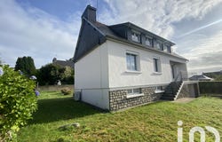 Callac, Brittany 22160