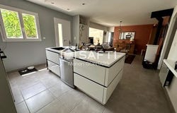 Saint-Maximin-La-Sainte-Baume, Provence-Alpes-Côte d'Azur 83470
