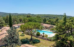 La Roque-sur-Pernes, Provence-Alpes-Côte-d'Azur 84210