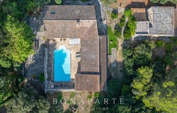 Nîmes, Languedoc-Roussillon 30900