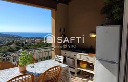 Roquebrune-Sur-Argens, Provence-Alpes-Côte d'Azur 83520