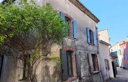 BUISSON, Provence-Alpes-Côte d'Azur 84110