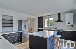 Salles, Nouvelle-Aquitaine 33770