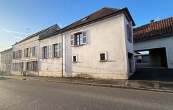 Le Chatelet-En-Brie, Île-de-France 77820
