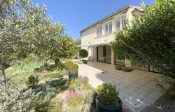 Uzès, Languedoc-Roussillon 30700