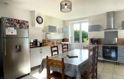 Braye-Sous-Faye, Centre 37120