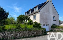 Guern, Brittany 56310