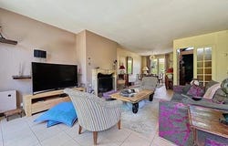 Le Mesnil-Saint-Denis, Île-de-France 78320