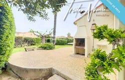 rue des chênes, Alenya, Languedoc-Roussillon 66200