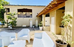 VIOLES, Provence-Alpes-Côte d'Azur 84150