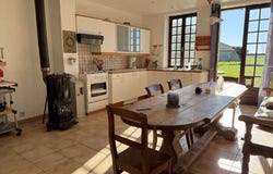 Civray, Poitou-Charentes 86400