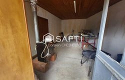 Ainay-Le-Chateau, Auvergne 03360