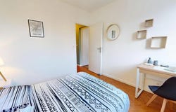 Rue Joliot-Curie, Lyon, Auvergne-Rhône-Alpes 69005