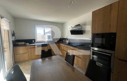 Garons, Languedoc-Roussillon 30128