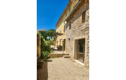 Saint-Saturnin-lès-Apt, Provence-Alpes-Côte d'Azur 84490