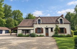 HUISSEAU SUR MAUVES, Centre-Val de Loire 45130