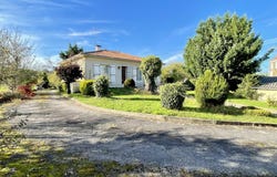 Manot, Poitou-Charentes 16500