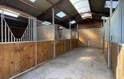 Vitry-aux-Loges, Centre 45530