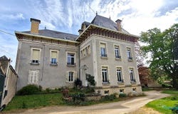 Beaune, Burgundy 21200
