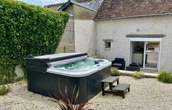 Neuilly-Le-Brignon, Centre 37160