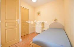 Roquebrune-Sur-Argens, Provence-Alpes-Côte d'Azur 83380