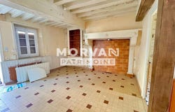 Maux, Burgundy 58290
