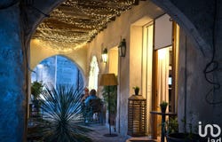 VILLENEUVE-LÈS-AVIGNON, Occitanie 30400