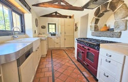 Nueil-les-Aubiers, Nouvelle-Aquitaine 79250
