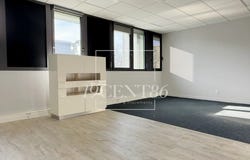1 Rue Colonel Chambonnet, Bron, Rhône 69500