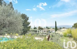 Le Barroux, Provence-Alpes-Côte d'Azur 84330