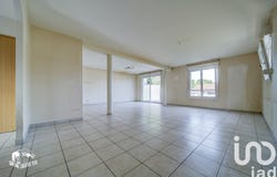 Corny-sur-Moselle, Grand Est 57680