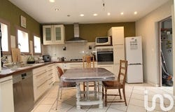Veuzain-sur-Loire, Centre-Val de Loire 41150